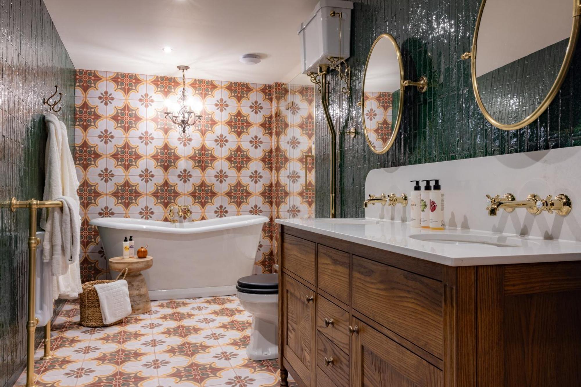 Hotel The White Hart - A Heartwood